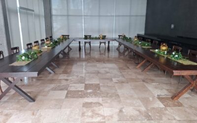 MESAS PARA EVENTOS CORPORATIVOS: LA CLAVE PARA UN AMBIENTE PROFESIONAL Y ACOGEDOR